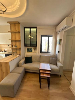Hugo Apartment